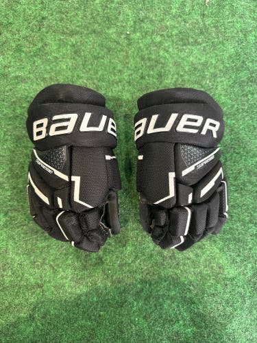 Black Youth Bauer Supreme Mach Gloves 9" (Used)