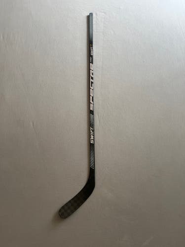 Used 65 Flex P88 Intermediate Swift Spectre LE Pro Right Handed Hockey Stick