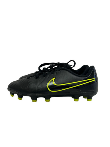 Used Nike TIEMPO Soccer Cleats Black Youth 13.5 11692-S000149385