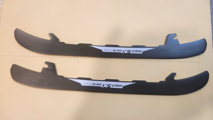 CCM XS1 Black 238 mm (New)