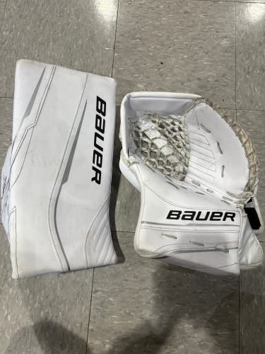 White Intermediate Bauer GSX Goalie Gloves & Blockers Regular (Used)