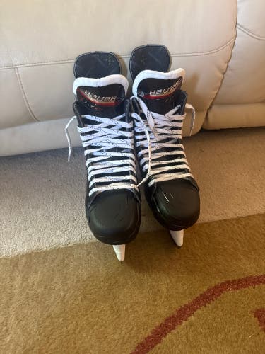 2025 Bauer Vapor Fly40 Hockey Skates 10 (New)