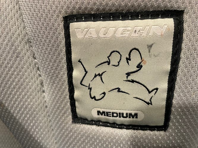 Senior Medium Vaughn 8600 Epic Hockey Goalie Pants (Used)
