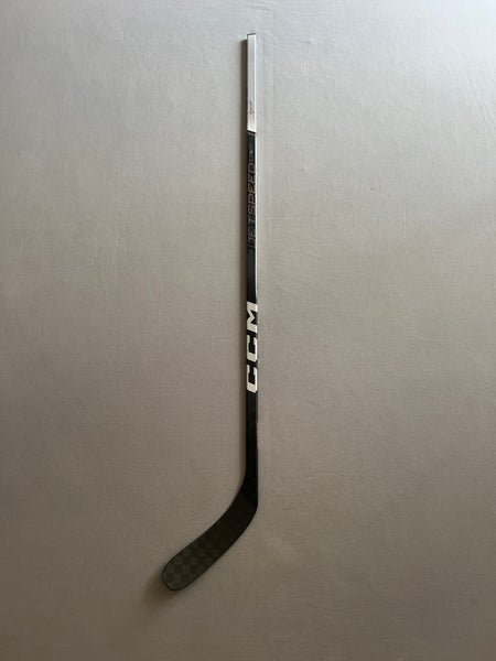 New 60 Flex P88 Intermediate CCM JetSpeed FT6 Pro RH Pro Stock Hockey Stick - White