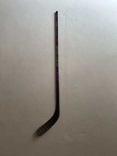 New 60 Flex P88 Intermediate Bauer Nexus 2N Pro (Tracer Dress) RH Hockey Stick - Purple