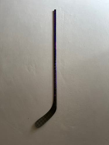 New 60 Flex P88 Intermediate Bauer Twitch Right Handed Pro Stock Hockey Stick - Purple