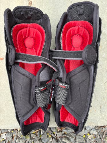Youth CCM JetSpeed FT370 11" Shin Pads (Used)