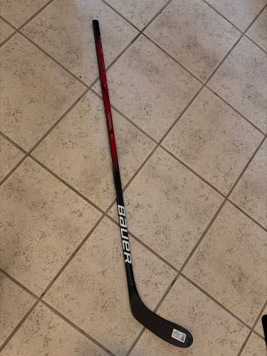Junior Bauer Vapor X4 Left Hand Hockey Stick P28 50 Flex (New)