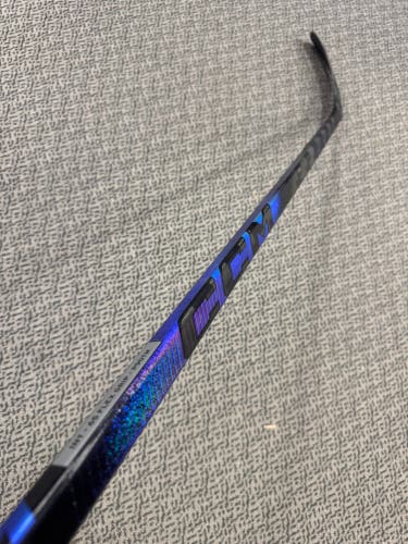 Intermediate CCM Ribcor Trigger 10 Pro Right Handed Hockey Stick P90TM 65 Flex (New)