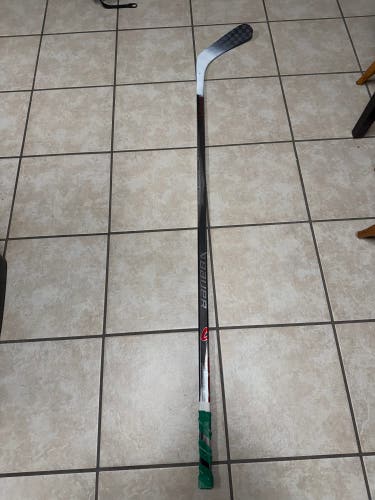 Senior Bauer Vapor Team Right Handed Hockey Stick P92 77 Flex Pro Stock (Used)