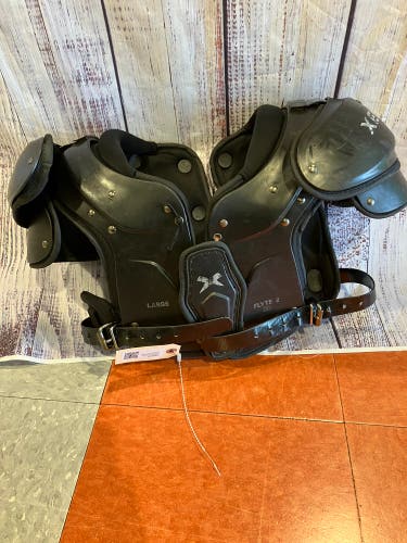Large Youth Xenith Flyte Shoulder Pads (Used)
