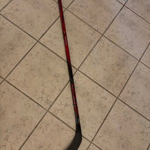 Intermediate Bauer Vapor X4 Left Hand Hockey Stick P92 65 Flex (New)