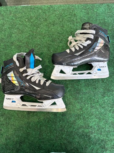 Intermediate True TF9 Hockey Goalie Skates (Regular) Size 4 (Used)