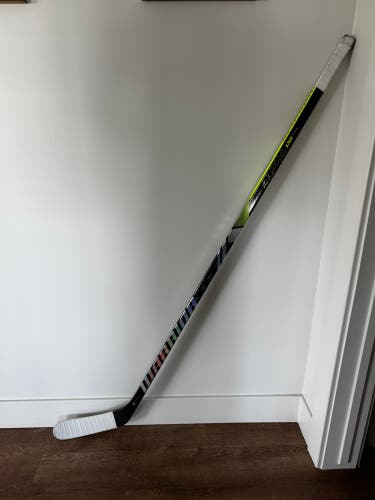 Warrior Alpha LX Pro Hockey Stick (M28 Similar Curve)