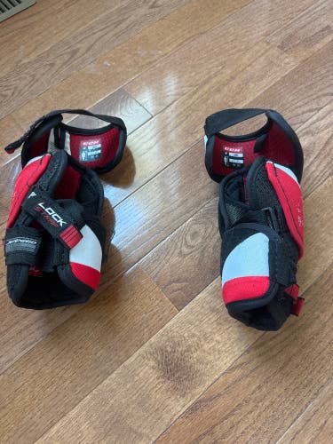 Junior Large CCM JetSpeed FT4 Elbow Pads (Used)