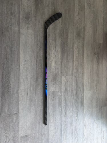 Junior CCM Ribcor Trigger 9 Pro Right Handed Hockey Stick P28 40 Flex (Used)
