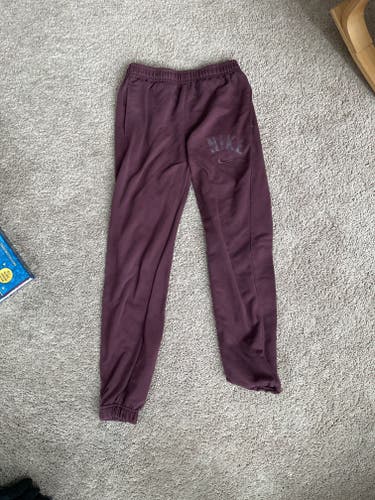 Small Men's Nike Pants (Used)