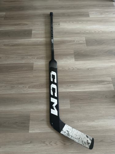 Senior CCM Axis XF70 Regular Goalie Stick 26" Paddle (Used)
