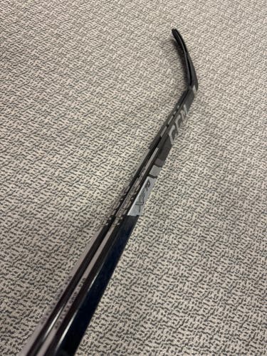2-Pack Junior CCM Tacks XF 70 Right Handed Hockey Stick P28 40 Flex (New)