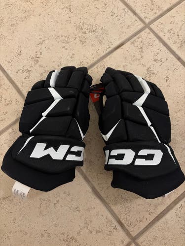 CCM JetSpeed FT680 Gloves 15" (New)