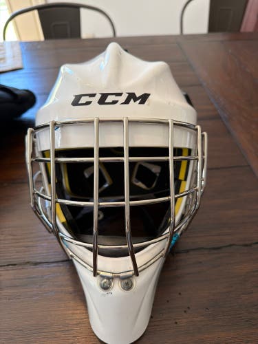 Junior 2020 CCM Axis 1.5 Goalie Mask (Used)