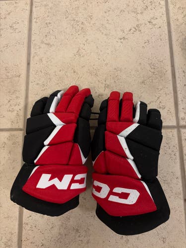 CCM JetSpeed FT680 Gloves 15" (New)