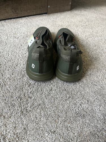 Men's Size M 12.0 (W 13.0) Footjoy FJ Flex Golf Shoes (New)