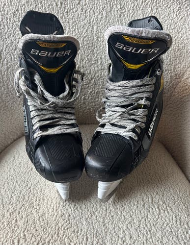 Bauer Supreme 3S Pro Hockey Skates Wide Width / Fit 3 Size 10 (Used)