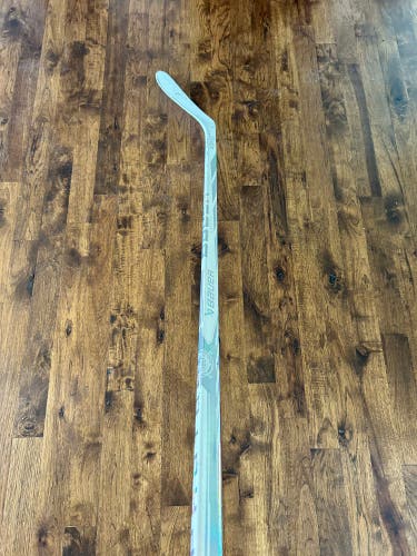 WHITE Intermediate Bauer Proto-R Left Hand Hockey Stick P28 50 Flex Pro Stock (Used)