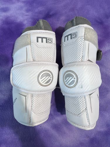Large Youth Maverik M5 Arm Pads (Used)