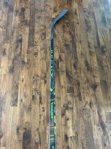 Senior Bauer AG5NT Right Handed Hockey Stick P92 102 Flex Pro Stock (Used)