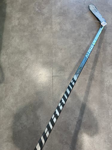Junior Warrior Alpha LX Pro Hockey Stick Left Hand Mid Pattern 55 Flex (Used)