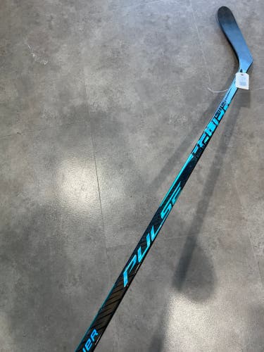 Junior Bauer Pulse Hockey Stick Left Hand P28 30 Flex (New)