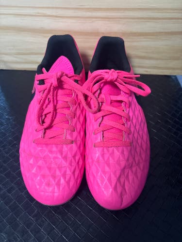 Pink Kids 4.5Y (Big Kids / Youth) Nike Molded Cleats Cleats (Used)