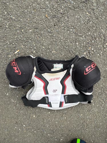 Small Junior CCM Shoulder Pads (Used)