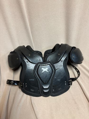 Large Youth Xenith Fly Shoulder Pads (Used)