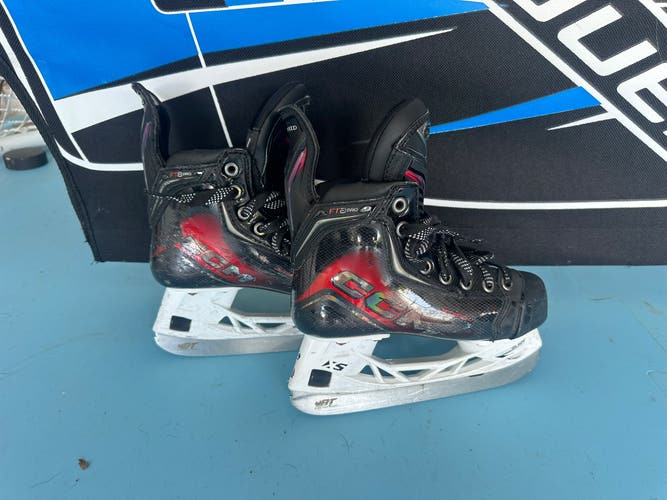 2025 CCM JetSpeed FT8 Pro Hockey Skates Size 1.5 (Used)