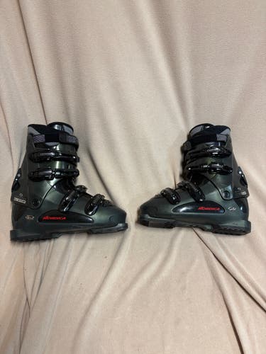 Mondo 27 & 27.5 Unisex Nordica All Mountain Trend Ski Boots (Used)