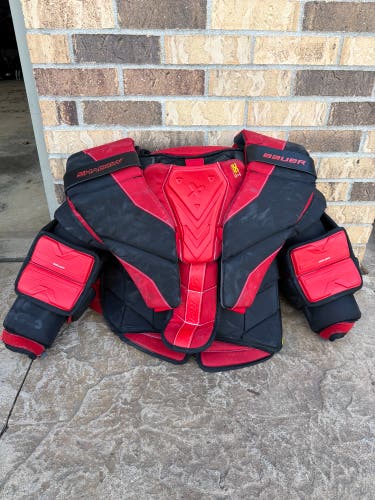 Large 2025 Bauer Shadow Goalie Chest Protector Pro Stock (Used)
