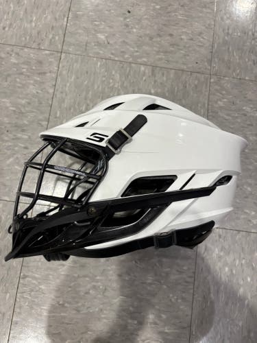 White Youth Cascade S Helmet (Used)