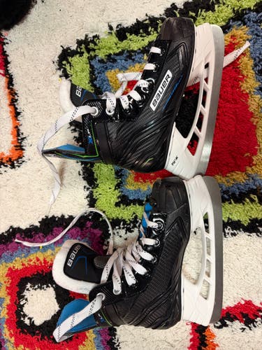 Black Bauer X-LP Hockey Skates Regular Width 13 (Used)