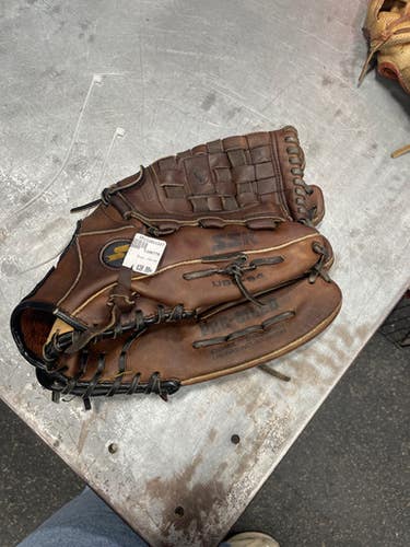 Used Ssk USG-94 BB/SB Glove RH Throw None 13" 11337-S000475581