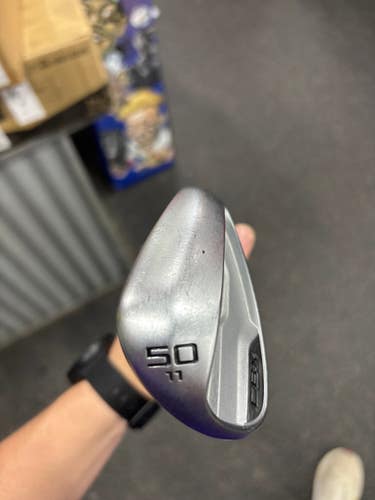 Used Cleveland ZIPCORE Golf Wedge Womens RH 50 Degree 11337-S000482691