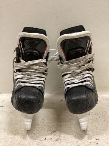 Used Bauer VAPOR X700 Junior Hockey Skate Junior 02 11725-S000499651