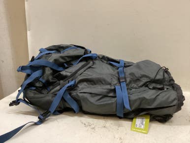 Used Field & Stream HIKING Internal Frame Backpack Navy Blue 11725-S000499690