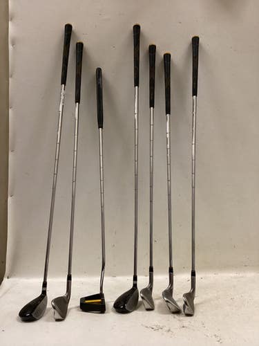 Used Walter Hagen VARSITY Teen Package Set RH Yellow 7 Piece 11725-S000499701