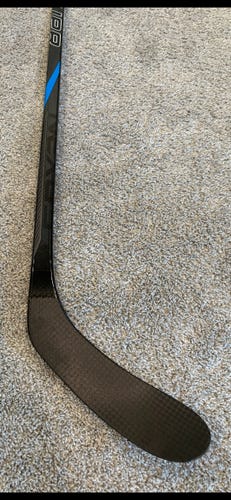Senior Bauer Nexus E50 Pro Left Hand Hockey Stick P28 70 Flex (Used)