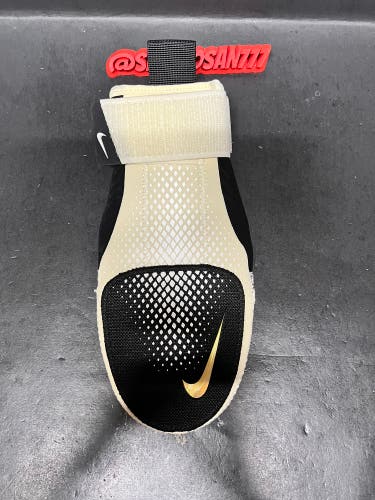 Nike Diamond Baseball sliding mitt 2.0 elite protection gear size small medium new without tags