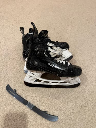 Bauer Supreme Mach Skates (size 6.5 fit 2)