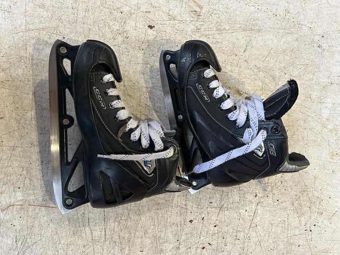 CCM U+ Pro Hockey Goalie Skates Regular Width Size 5 (Used)